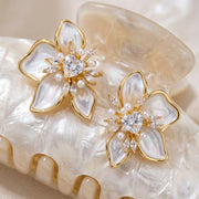 Elegant Heart Floral Pearl Earrings