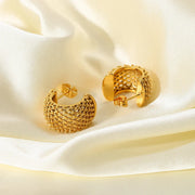 18k Mesh C Hoop Earrings