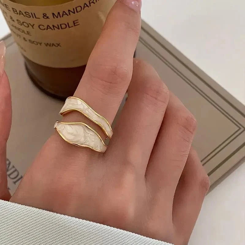 Adjustable Luxury Gold Crevice Ring